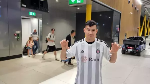 Beşiktaş'ın transfer ettiği Kazakistanlı futbolcu İstanbul'a geldi