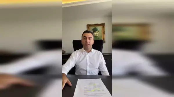 DEVA Partisi Genel Başkan Yardımcısı Cem Avşar, üniversite öğrencilerinin ihtiyaçlarını karşılamak için yetersiz burs ve kredileri eleştirdi