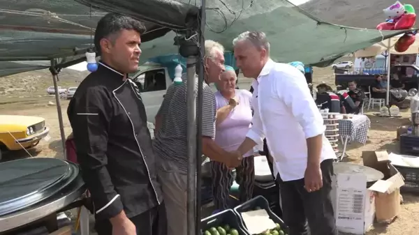 Muratpaşa Belediye Başkanı Ümit Uysal, Gevne Yaylası'ndaki Şenliklere Katıldı