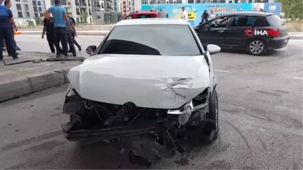 Samsun'da kavşakta trafik kazası: 2 yaralı