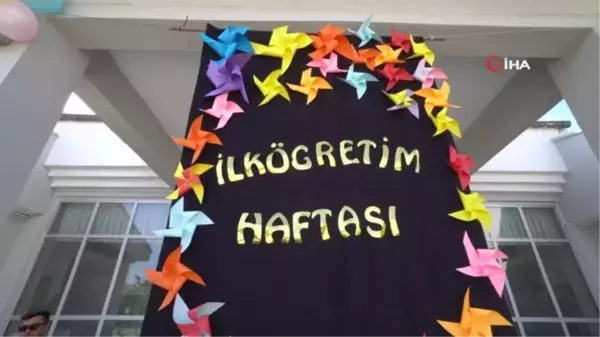 Iğdır'da ilk ders zilini Vali Turan öğrencilerle birlikte çaldı