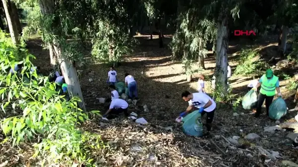 Yüreğir Belediyesi, Dünya Temizlik Günü'nde çöp toplama etkinliği düzenledi