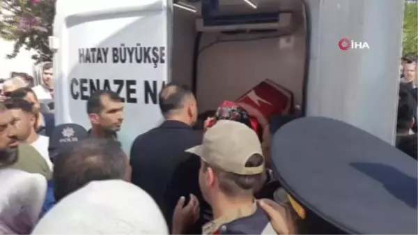 Uyuşturucu operasyonunda şehit olan Bozkurt, son yolculuğuna uğurlandı