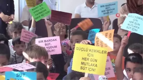 Elazığ'da miniklere okul sütü dağıtıldı