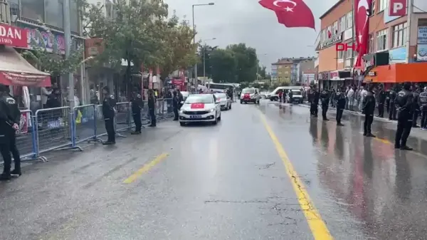 TERÖRİSTLERİN ARACINI GASBEDİP, ÖLDÜRDÜĞÜ VETERİNER SON YOLCULUĞUNA UĞURLANDI