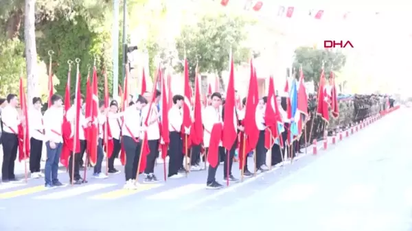 BURDUR'DA 29 EKİM COŞKUYLA KUTLANDI