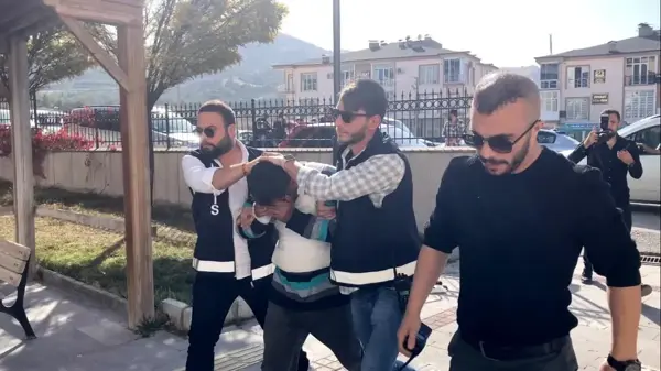 Burdur'da Yaşlı Adamın Evinde Darp Edilerek Öldürülmesi