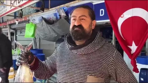 Balıkesir'de Hamsi Bolluğu Yaşanıyor