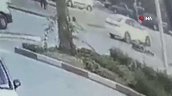 Antalya'da motosiklet ile otomobil çarpıştı: Motosiklet sürücüsü ağır yaralandı