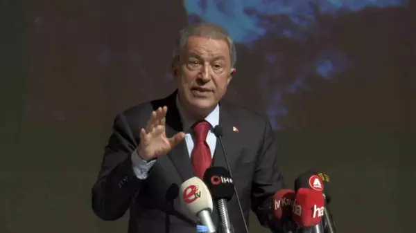 Hulusi Akar: Filistin'de yaşananlar soykırımdır