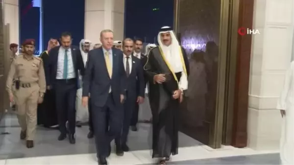 Cumhurbaşkanı Erdoğan, Katar Emiri Al Thani ile bir araya geldiCumhurbaşkanı Erdoğan, Doha'da Yüksek Stratejik Komite'nin 9'uncu toplantısına katıldı