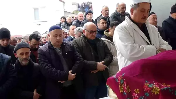 Trabzon'da asker uğurlama töreninde kurşunla vurulan kadın toprağa verildi