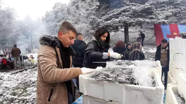 Abant Gölü'nde Geleneksel Hamsi Festivali