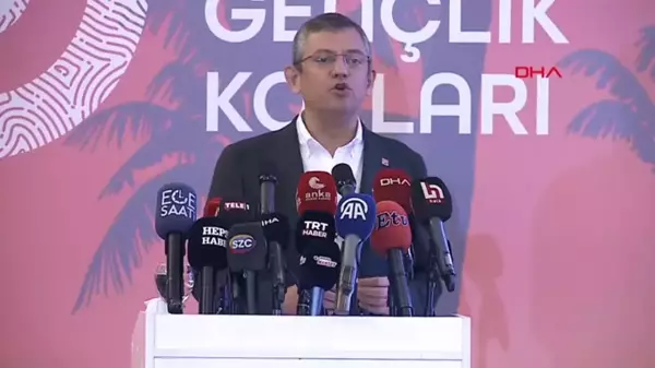 MANİSA-ÖZEL, CHP GENÇLİK KOLLARI İL BAŞKANLARI TOPLANTISI'NA KATILDI