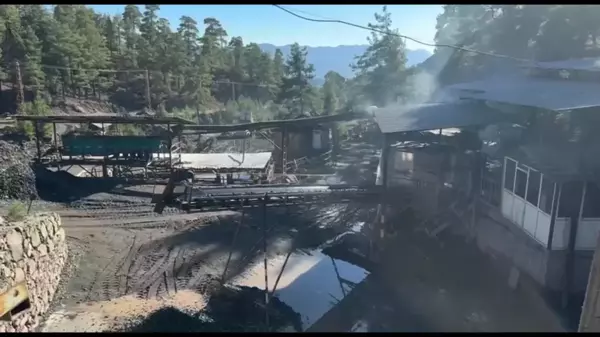 CHP Heyeti, 2 Kişinin Hayatını Kaybettiği Denizli Acıpayam'daki Maden Ocağında İncelemelerde Bulundu.