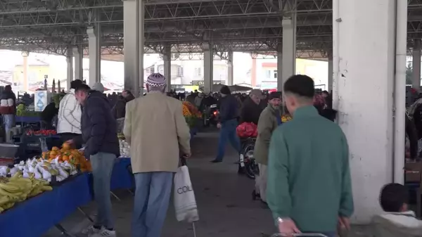 Aksaray'da Pazarda Fiyatlar Uçtu, Vatandaşlar Alışveriş Yapamıyor