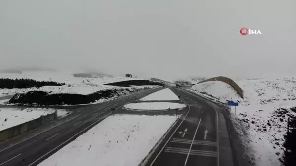 Erzincan'ın yüksek kesimleri beyaza büründü