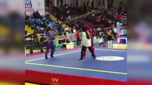 GÜNDELİK İŞLERE GİDEREK AİLESİNE KATKIDA BULUNAN LİSELİ GÜNEŞ, WUSHU KUNG-FU'DA AVRUPA ŞAMPİYONU OLDU