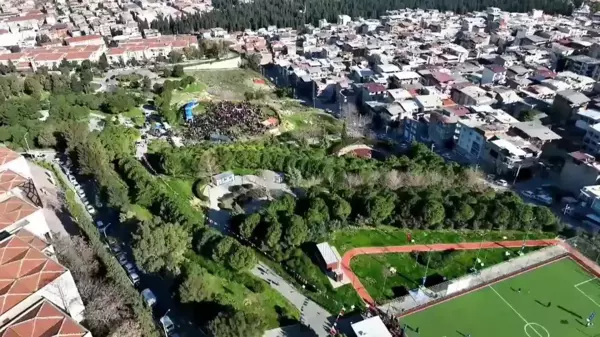 İzmir Büyükşehir Belediye Başkanı Tunç Soyer, Meriç Yaşayan Parkı'nı hizmete açtı