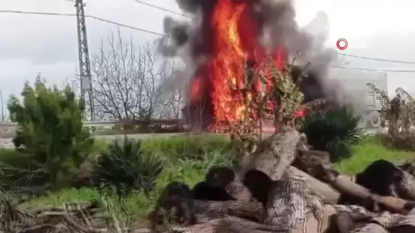 Yol kenarına bırakılan tır alev alev yandı