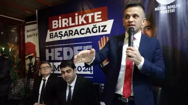 Kozan'da CHP'liler, Ekrem İmamoğlu'na tepki gösterip BBP'ye geçti