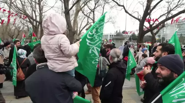 Gazze Dayanışma Platformu İsrail'in Filistin'e saldırılarını protesto etmek için yürüyüş düzenledi