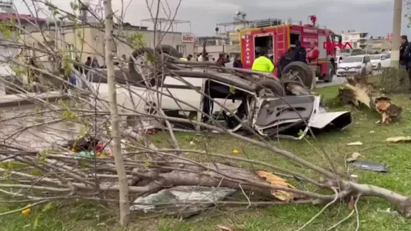 Osmaniye'de Otomobil Ters Döndü: 1'i Ağır 3 Kişi Yaralandı