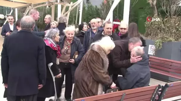 Ödüllü yazar Yılmaz Karakoyunlu son yolculuğuna uğurlandı