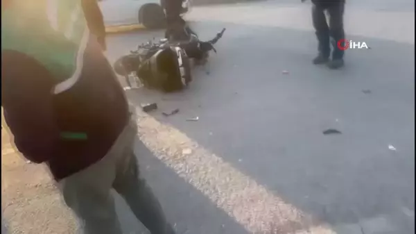 Kırmızı ışıkta geçen motosiklet, otomobil ile çarpıştı: 1 yaralı