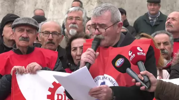 Emekliler Ankara Ulus'ta haklarını ve isteklerini dile getirdi