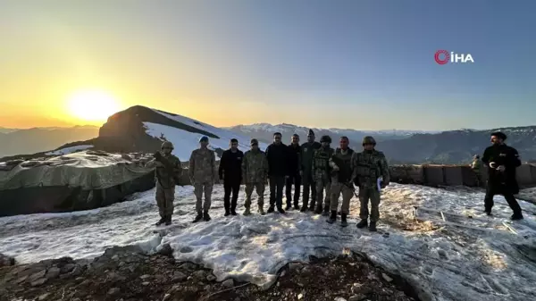 Korgeneral Metin Tokel, Selçuk Bayraktar ve Ahmet Akyol'dan sınır birliklerine bayram ziyareti