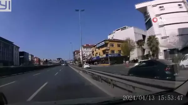 İstanbul'da motosiklet sürücüsü trafiği tehlikeye attı