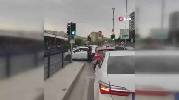 Alibeyköy'de tramvay arızası trafikte uzun kuyruk oluşturdu