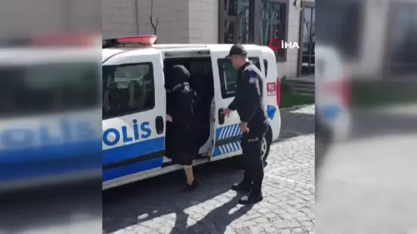 Bingöl'de sınav öncesi kimliğini unutan öğrencilere polis ekipleri yardım etti