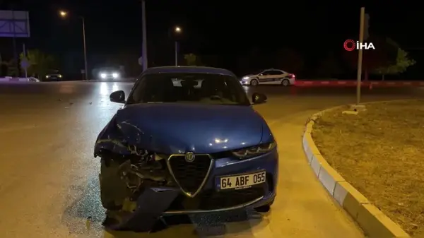 Burdur'da kavşağa kontrolsüz giren aracın çarptığı otomobil takla attı: 2 yaralı