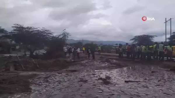 Kenya'da baraj çöktü: 42 ölü