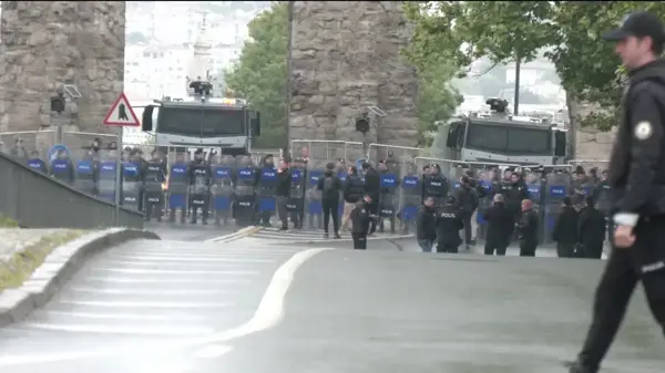 1 Mayıs İşçi Bayramı için Taksim yasağına rağmen sendikalar toplandı