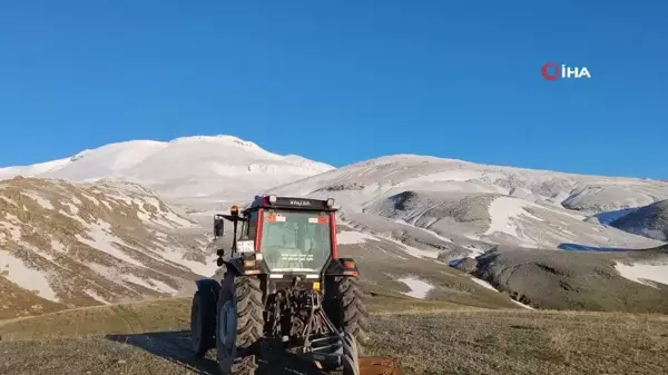 Süphan Dağı Mayıs Ayında Beyaza Büründü