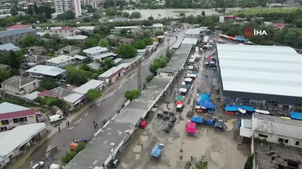 Gürcistan'ı sel vurdu