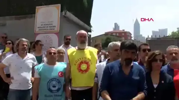 Öğretmene Yapılan Yumruklu Saldırı Protesto Edildi