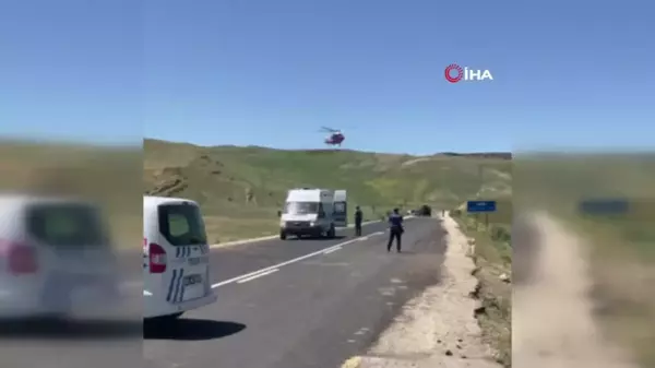 Tekman'da otomobil takla attı, yaralılar ambulans helikopterle hastaneye kaldırıldı