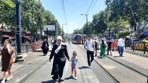 İstanbul'da Kabataş-Bağcılar Tramvay Hattında Arıza: Seferlerde Aksama Yaşandı