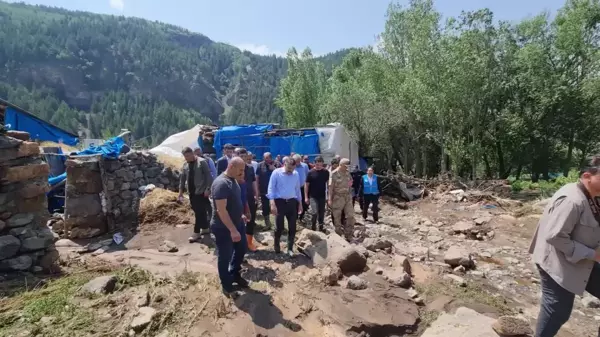 Erzurum'da Sel Felaketi: Evler Yıkıldı, Araçlar Zarar Gördü