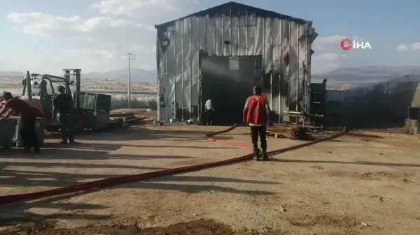 Isparta'da gübre deposunda çıkan yangın söndürüldü