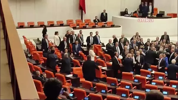 TBMM Genel Kurulu'nda AKP ve DEM Parti Milletvekilleri Arasında Kavga Çıktı