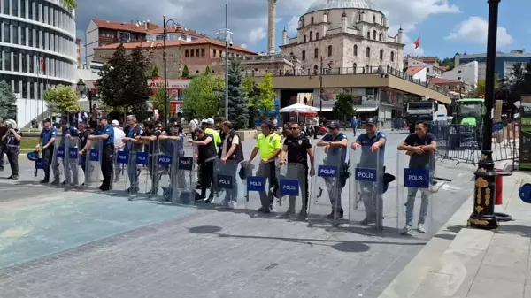 Bolu'dan Ankara'ya yapılmak istenen yürüyüşe polis engeli