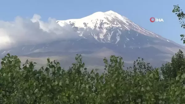 Ağrı Dağı'nın İhtişamı Göz Kamaştırıyor