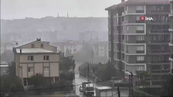 İstanbul'da Silivri'de yaz yağmuru, kısa süreli sağanak yağış etkili oldu