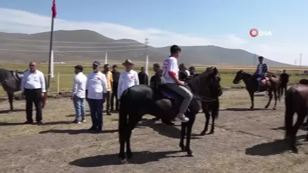 Rahvan At Yarışının final koşuları ertelendi