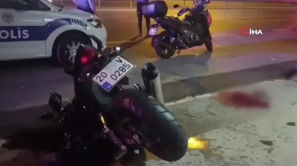 Üsküdar'da motosiklet İBB'nin yol temizleme aracına çarptı: 1 ağır 2 yaralı